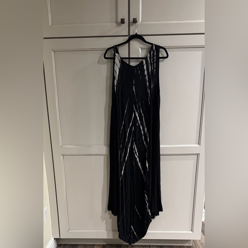 Astarte Black and White Striped Sleeveless Dress